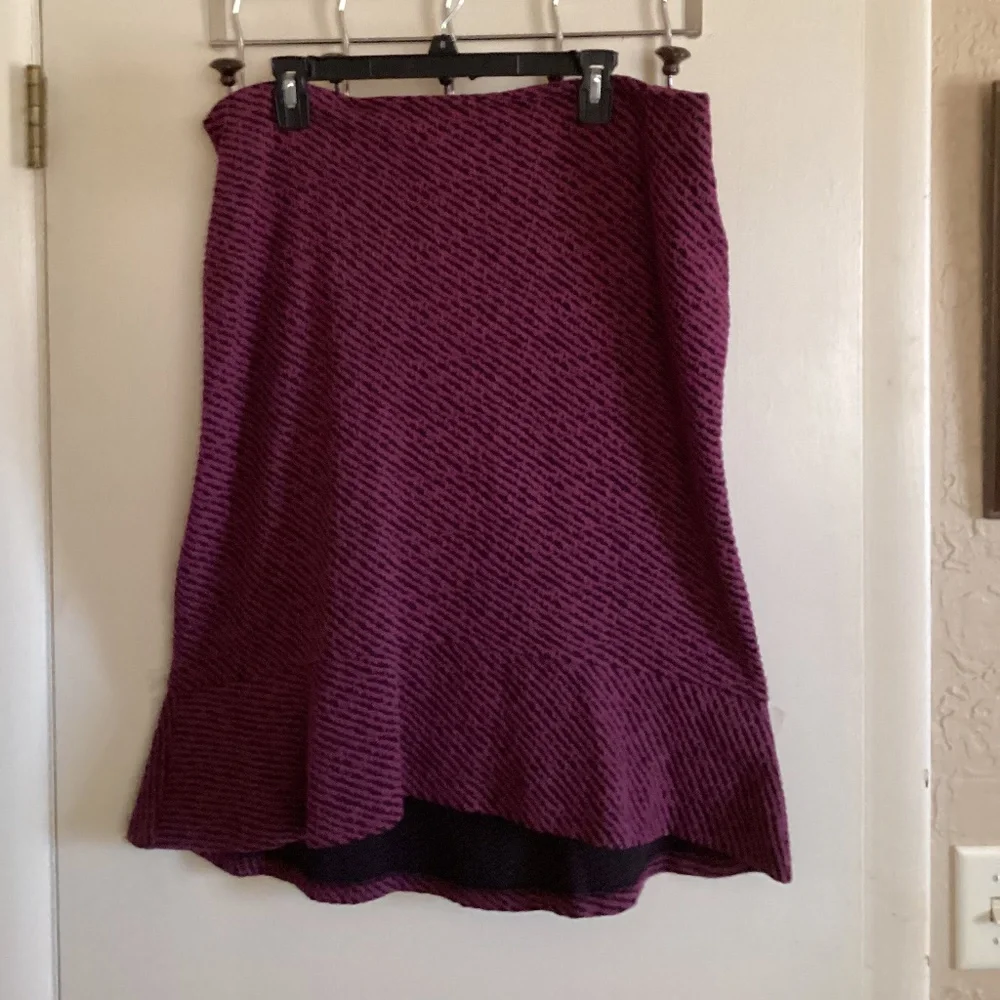 Michael Kors flared skirt, black and purple. Size XL. - Picture 1 of 3